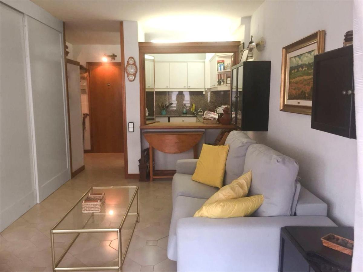 Novelty I Apartment ซาลอว์ ภายนอก รูปภาพ